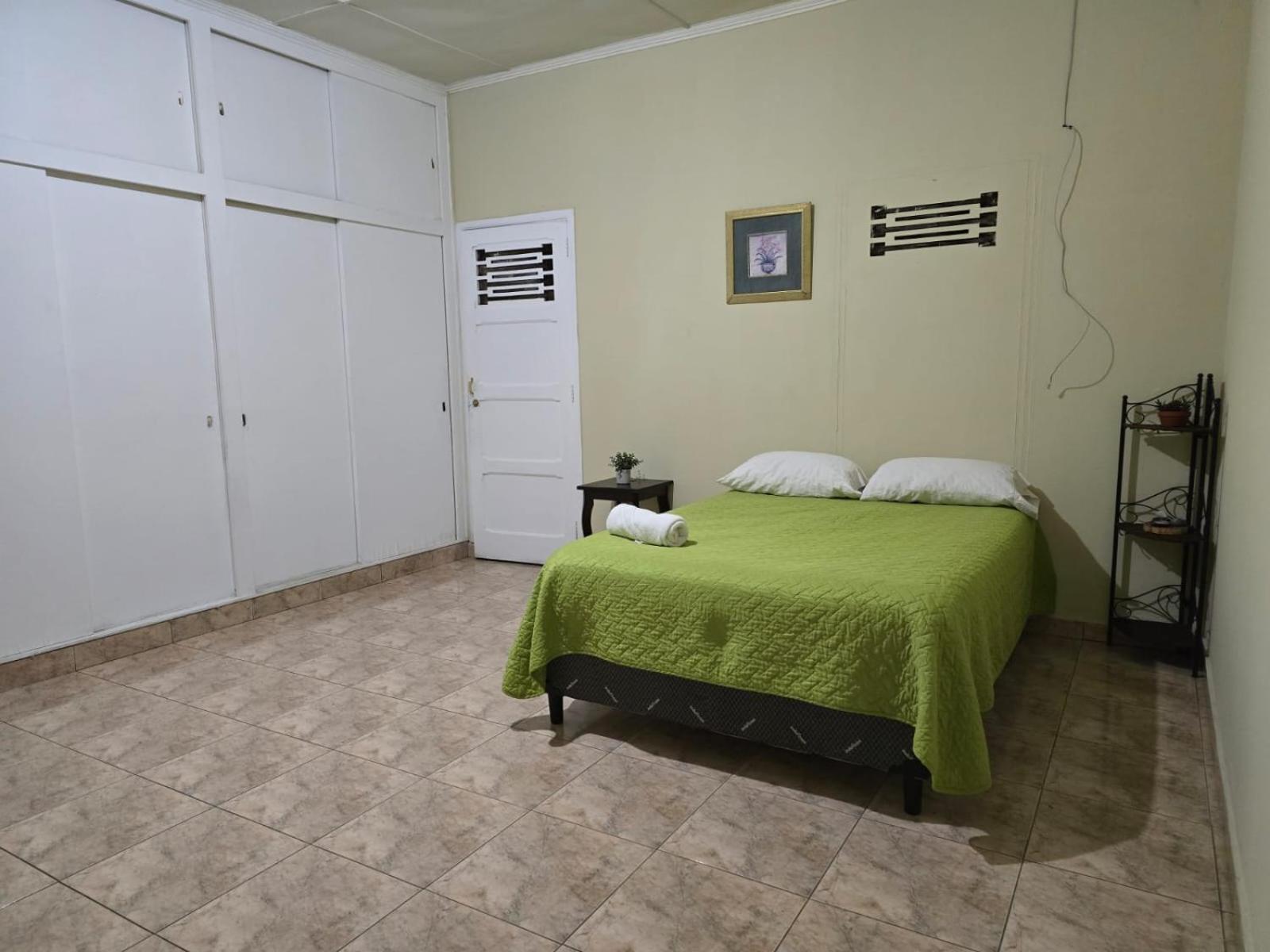 Hostal Casa Luna Santa Ana Esterno foto